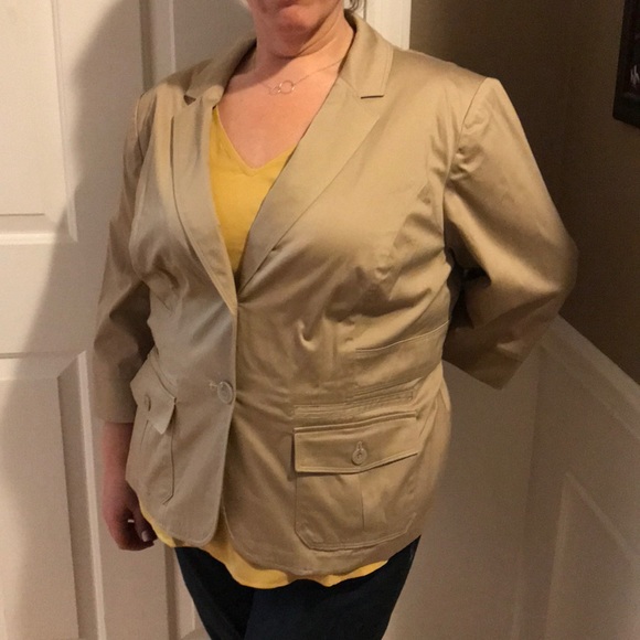 Lane Bryant khaki blazer - Picture 2 of 4